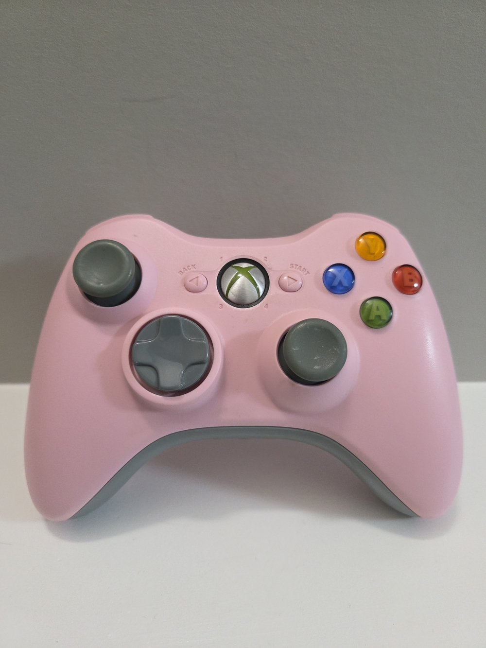 Official Microsoft Xbox 360 Wireless Controller Pink FOR PARTS/REPAIR